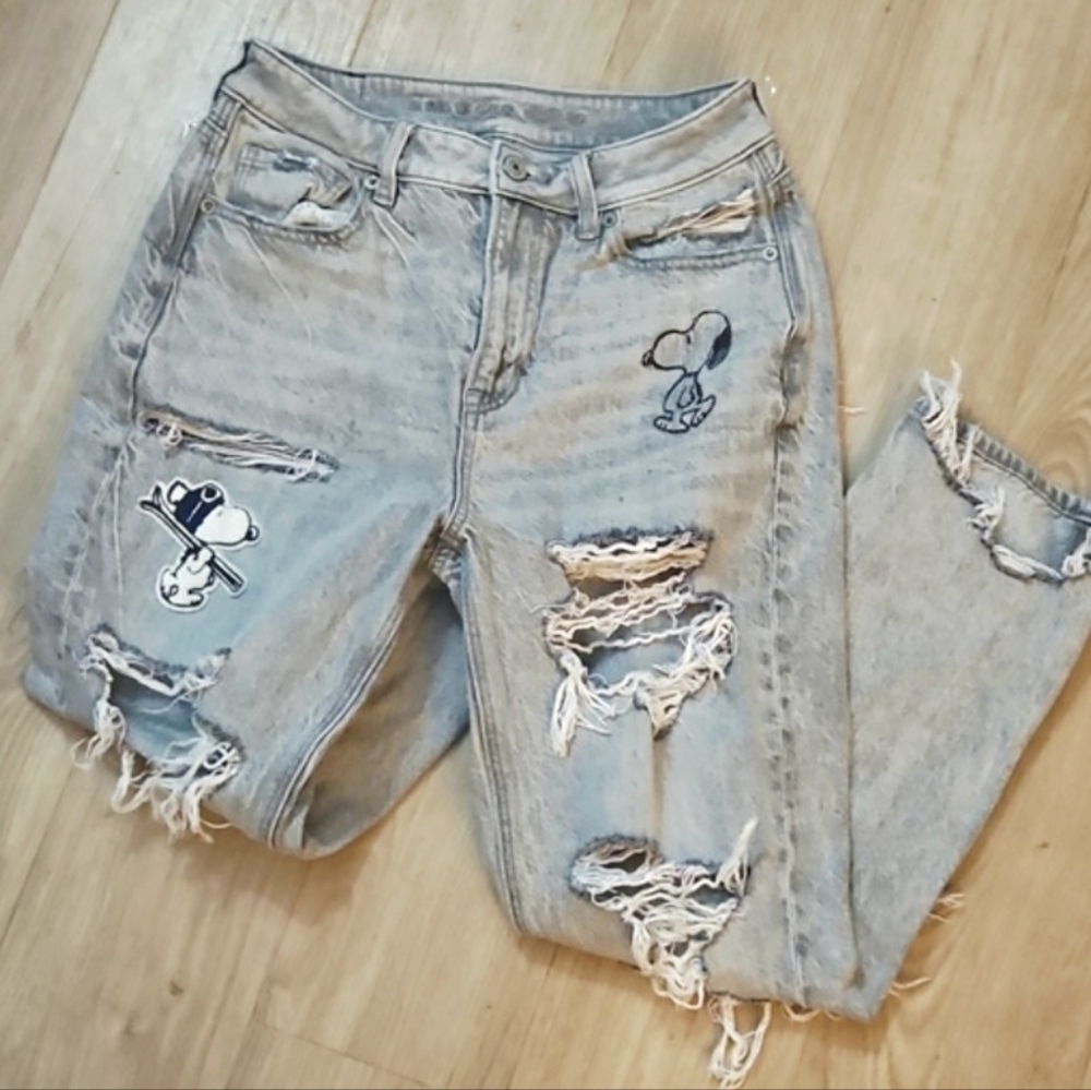 Peanuts × American Eagle Distressed Jeans--CUTE! Exc. Cond.